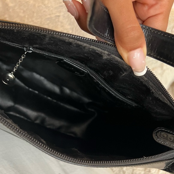 Authentic Gucci Leather Bag - Picture 3 of 13